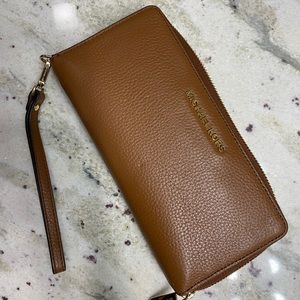 COPY - Michael Kors Wallet